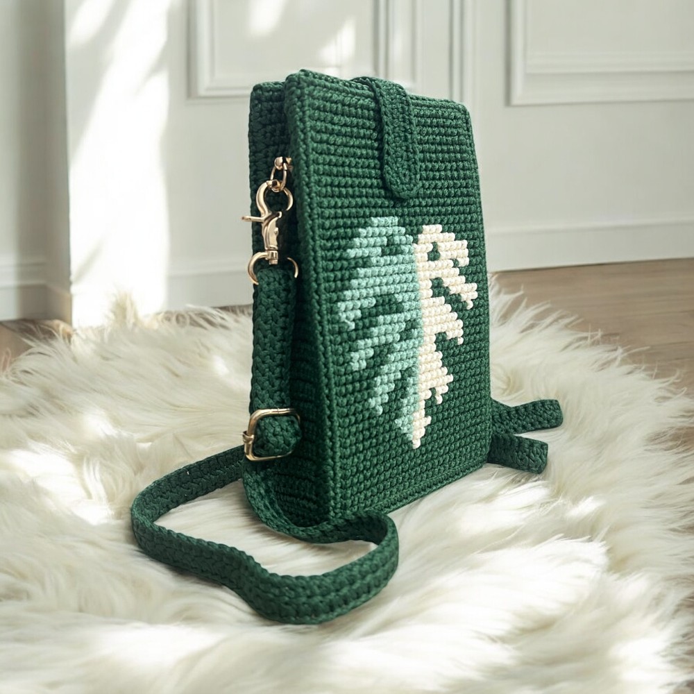 Túi đeo chéo hoạ tiết chiếc lá - anh 1