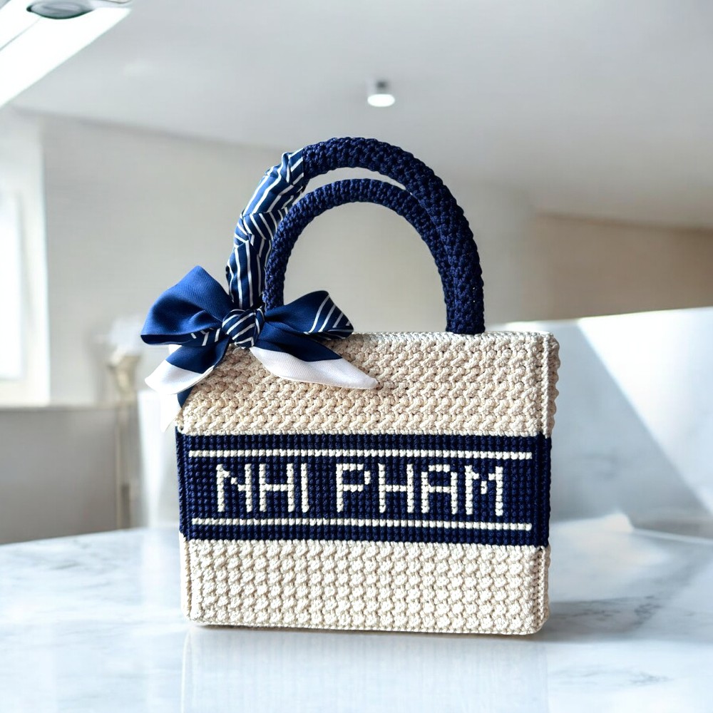 Túi Tope thêu tên đơn giản thanh lịch - anh 1